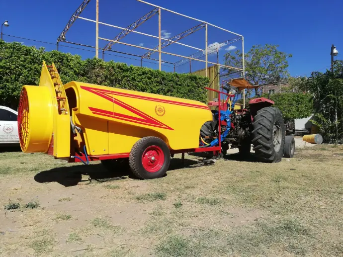 ASPERSORA AGRÍCOLA VENTILADOR CHALLENGER JAS REMOLQUE 2000L